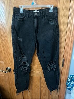 So Sz 11 Black Women's Ripped Jeans